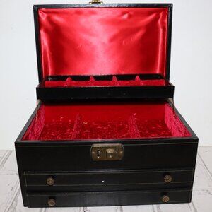 🖤 Vintage Black Jewelry Box · 11" x 8" x 5.5" · Red Velvet Interior · W Key